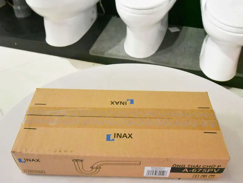 phan-biet-thiet-bi-ve-sinh-inax-that-gia-3