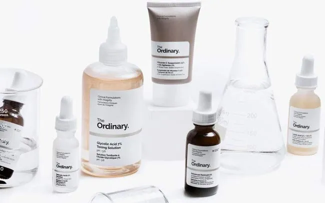 phan-biet-the-ordinary-that-gia